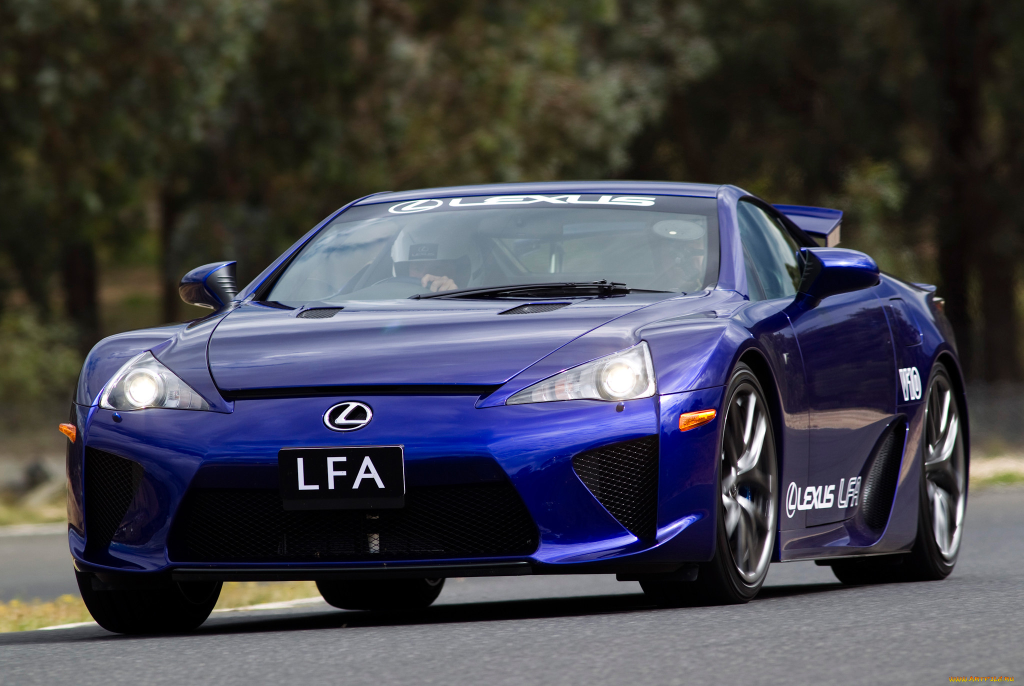 Лексус спорткар LFA